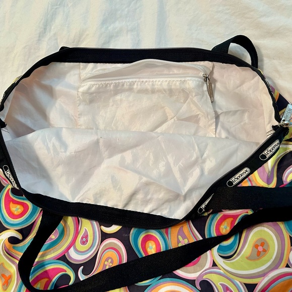 LeSportSac oversized paisley gym bag. - Picture 2 of 3